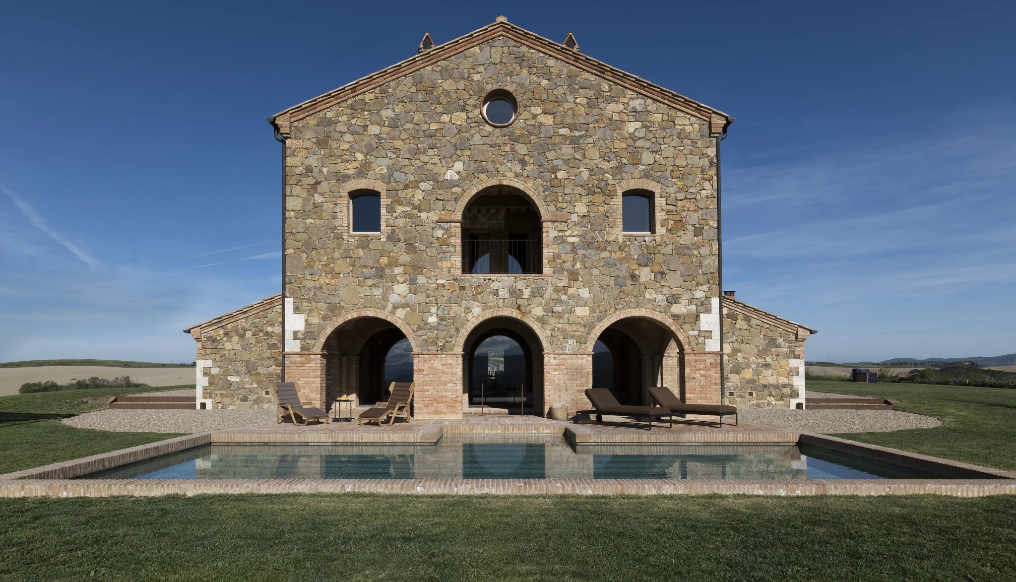 The south façade, above the pool