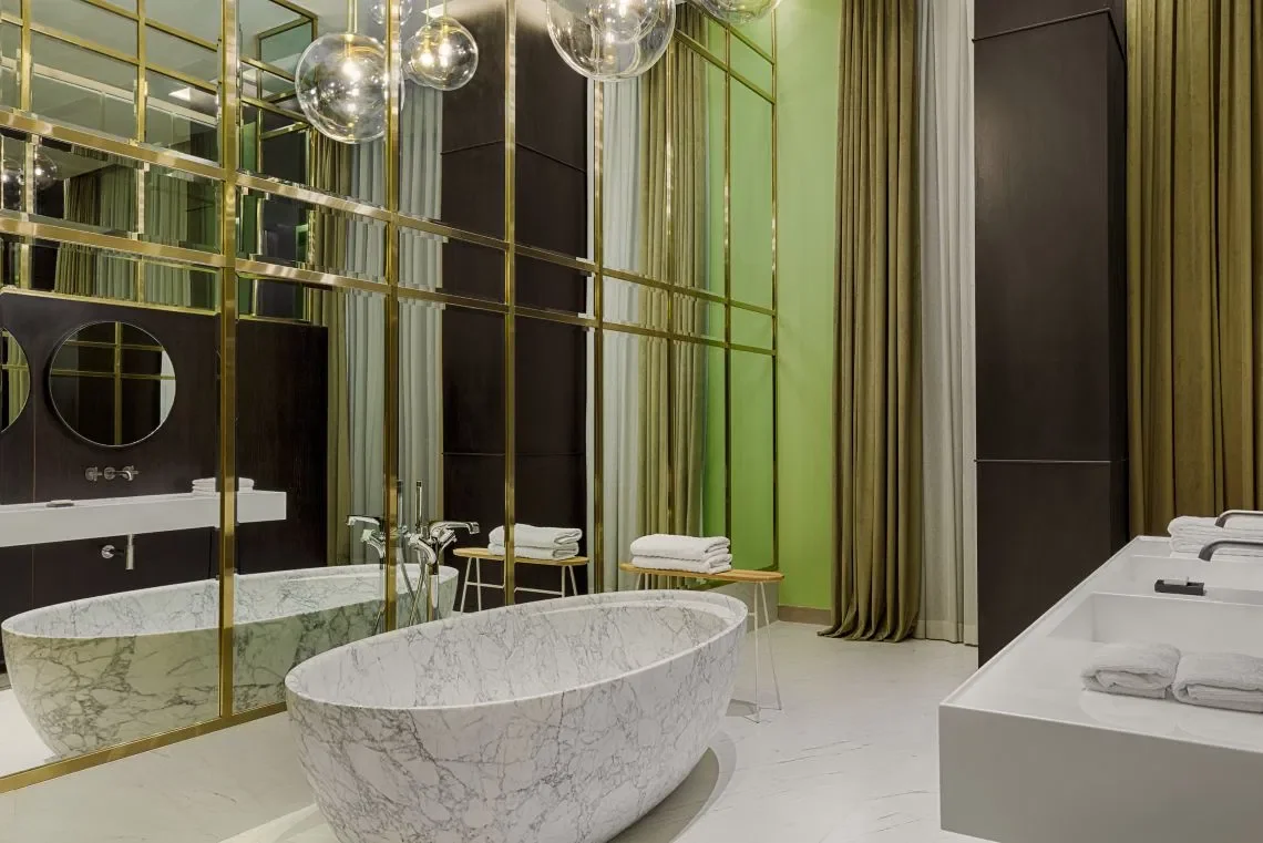 The bathroom of the presidential suite