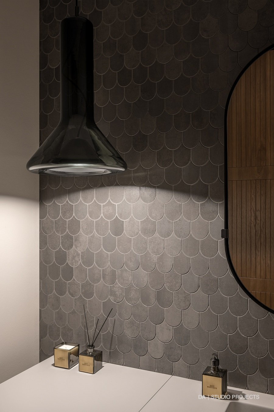 Shower with hexagonal tiling
